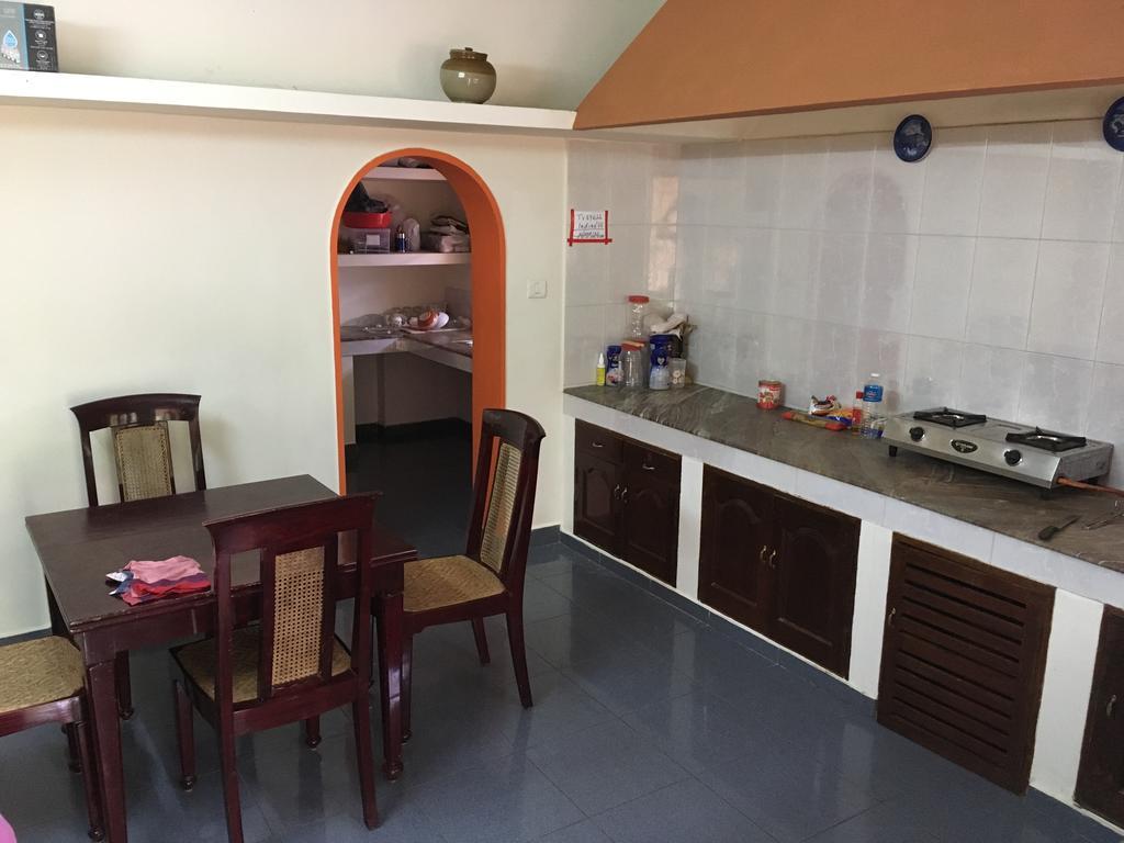 كوفالام Indira Guesthouse المظهر الخارجي الصورة